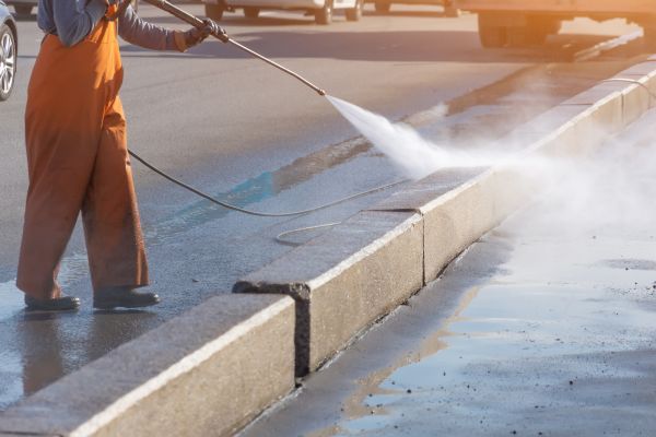 Commercial Concrete Cleaning in Breckenridge