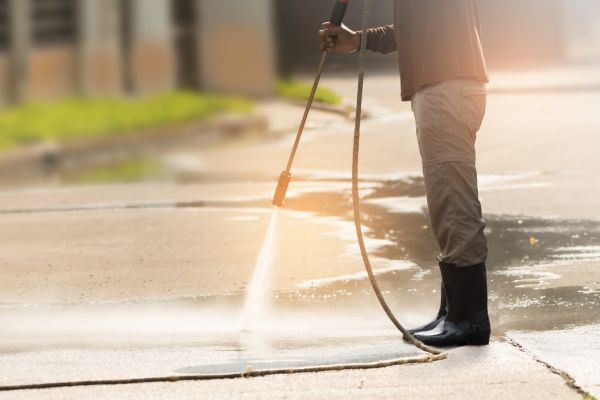 Residential Concrete Cleaning in Breckenridge