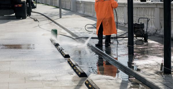 Parking Lot Pressure Washing in Breckenridge