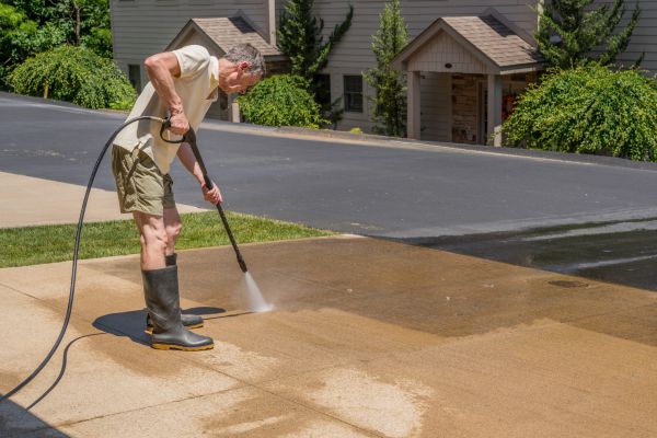 Concrete Pressure Cleaning in Breckenridge