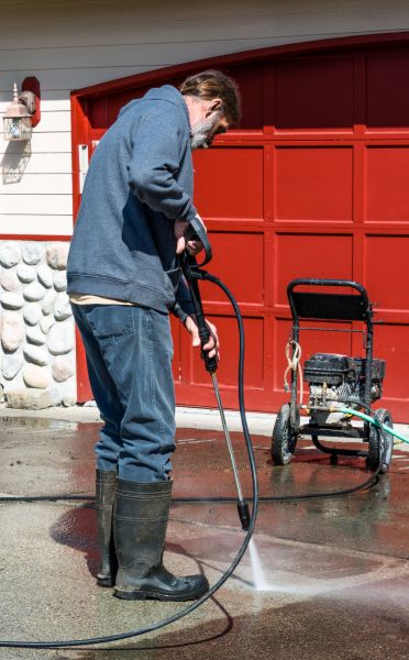 Driveway Pavement Cleaning in Breckenridge