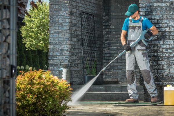 Outside House Cleaning in Breckenridge