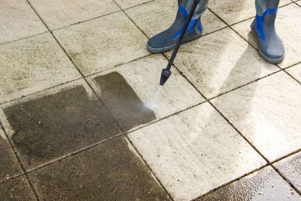 Outdoor Concrete Cleaning in Breckenridge