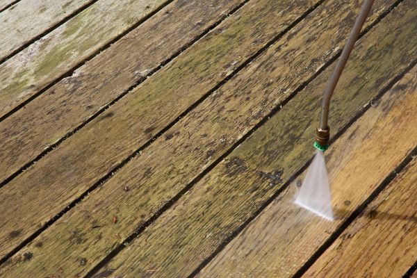 Deck Mold Removal in Breckenridge
